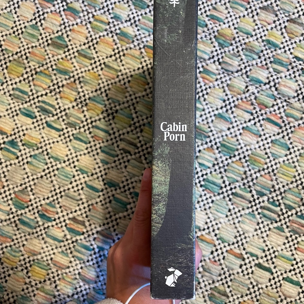 Cabin Porn hardcover book by Zach Klein / Steven Leckart - Picture 3 of 14